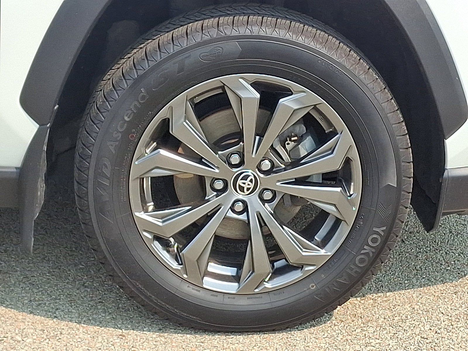 2023 Toyota RAV4 Hybrid XLE Premium