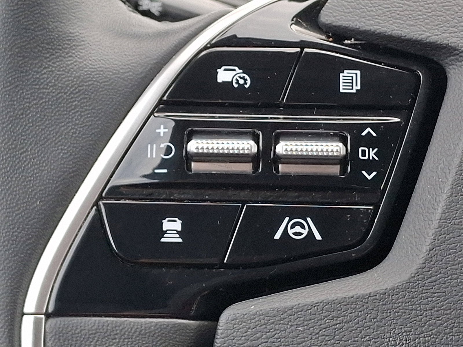 2024 Kia Niro EX