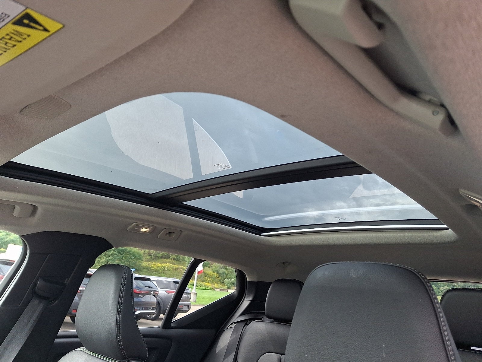 2025 Volvo XC40 Core Bright Theme
