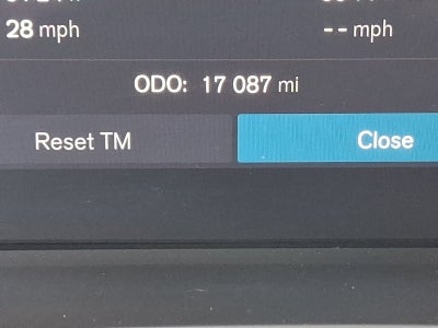 2025 Volvo XC40 Core Bright Theme