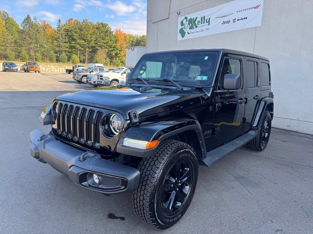 2022 Jeep Wrangler Unlimited Sahara Altitude 4x4