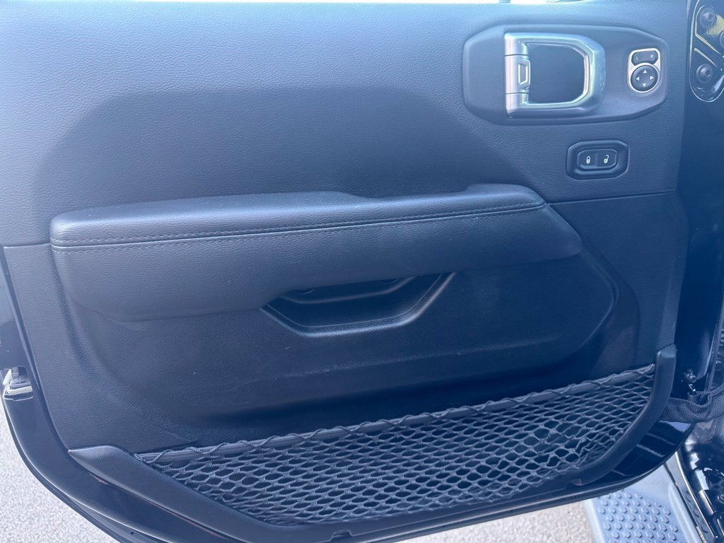 2022 Jeep Wrangler Unlimited Sahara Altitude 4x4