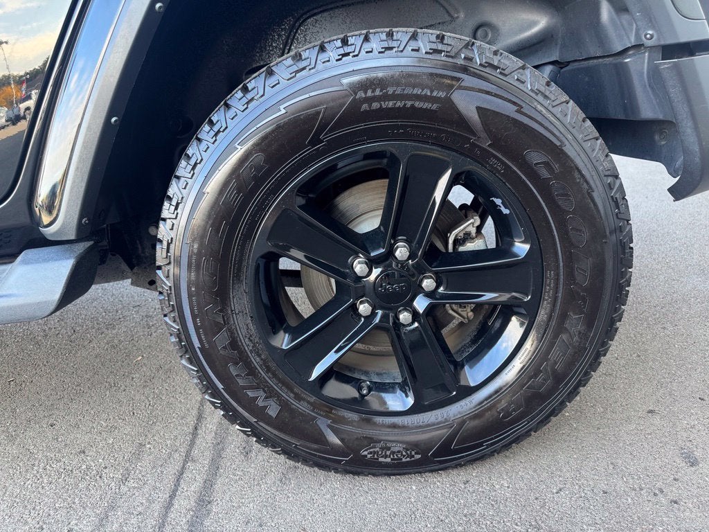2022 Jeep Wrangler Unlimited Sahara Altitude 4x4