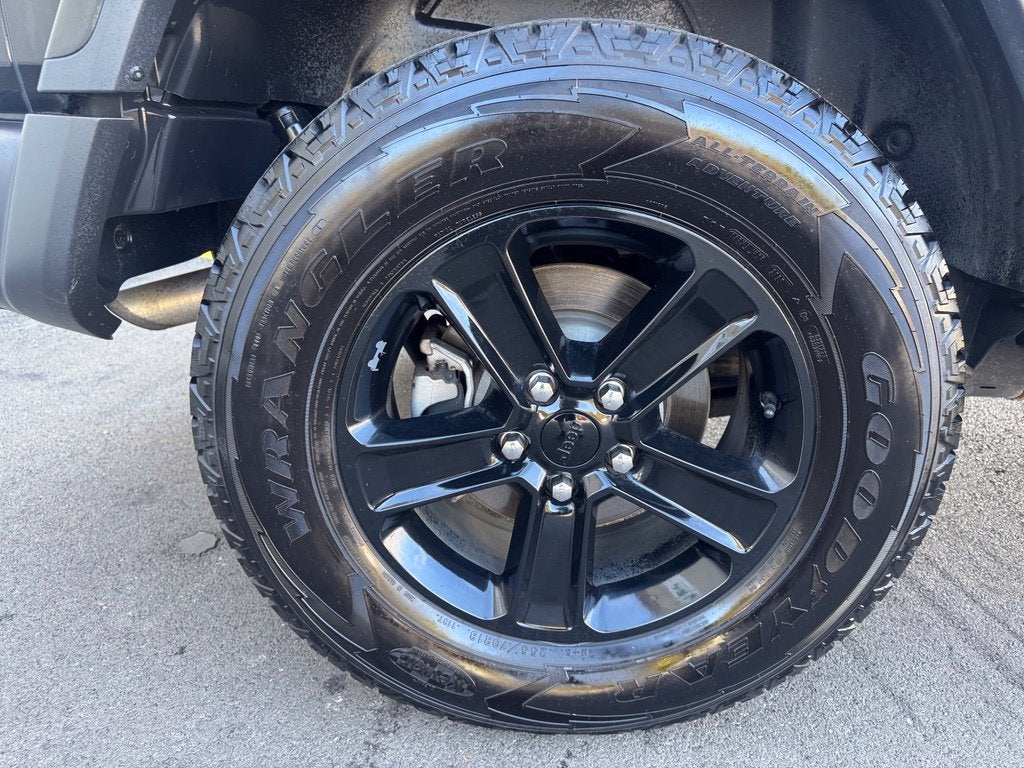 2022 Jeep Wrangler Unlimited Sahara Altitude 4x4