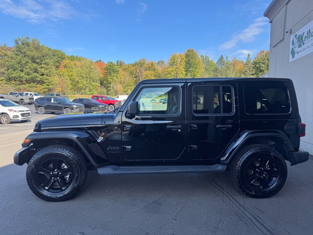 2022 Jeep Wrangler Unlimited Sahara Altitude 4x4