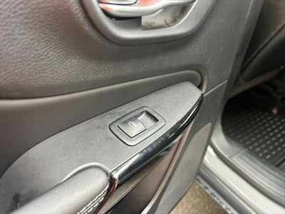 2023 Jeep Cherokee Altitude Lux 4x4