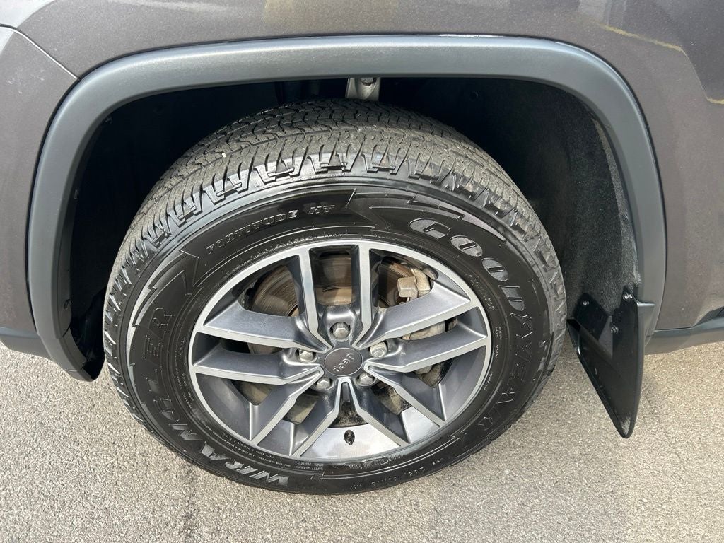 2019 Jeep Grand Cherokee Laredo E 4x4