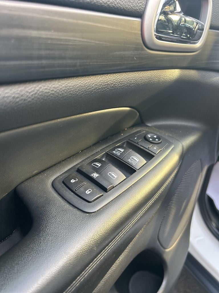 2020 Jeep Grand Cherokee Laredo E 4x4