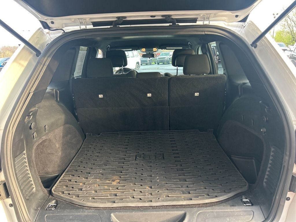 2020 Jeep Grand Cherokee Laredo E 4x4