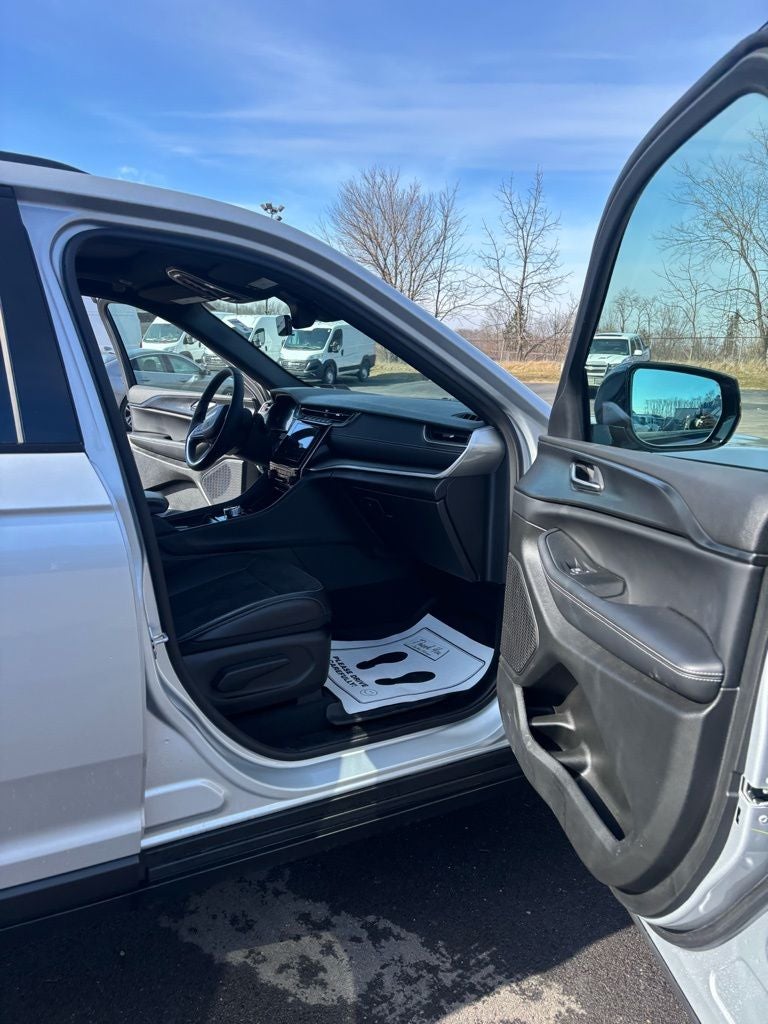 2025 Jeep Grand Cherokee Altitude X 4x4