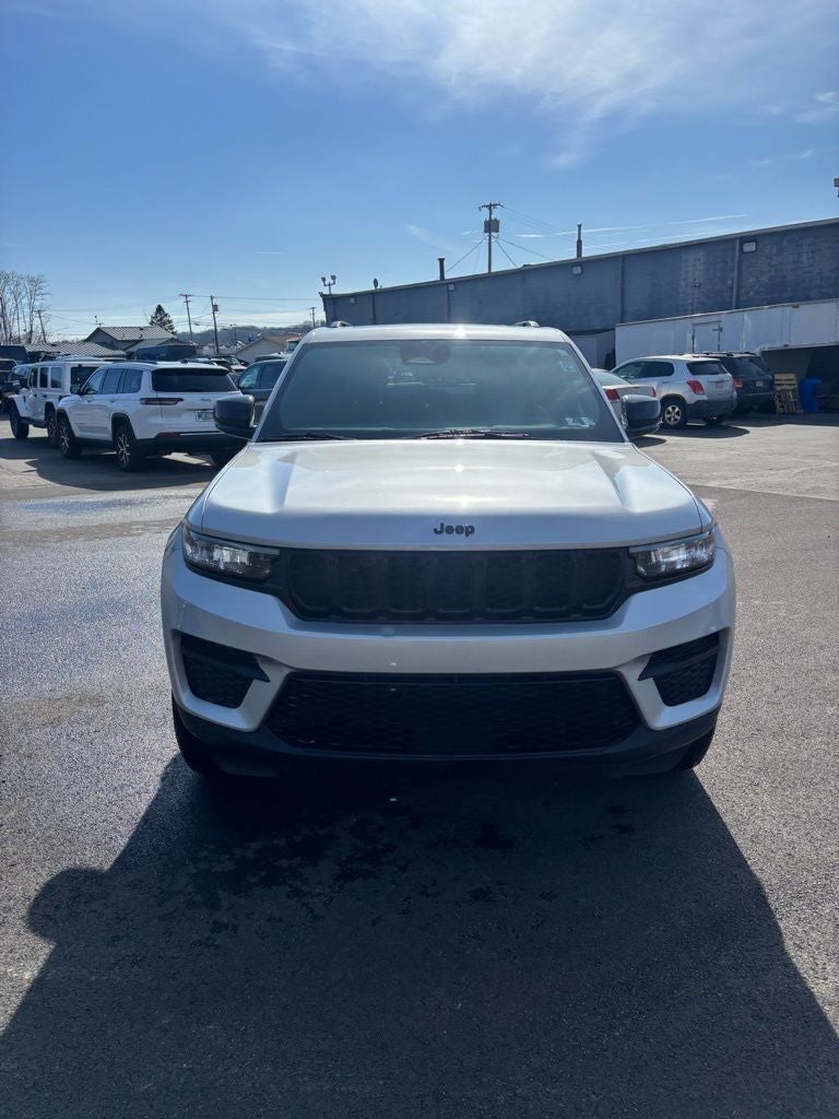 2025 Jeep Grand Cherokee Altitude X 4x4