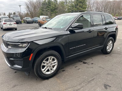 2022 Jeep Grand Cherokee Laredo 4x4