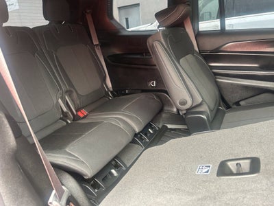 2025 Jeep Grand Cherokee L Laredo X 4x4