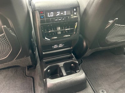 2023 Jeep Grand Cherokee L Laredo 4x4