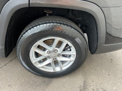 2023 Jeep Grand Cherokee L Laredo 4x4