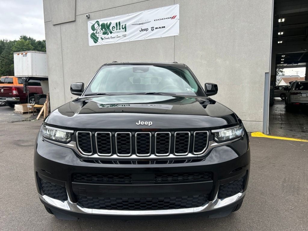 2023 Jeep Grand Cherokee L Laredo 4x4