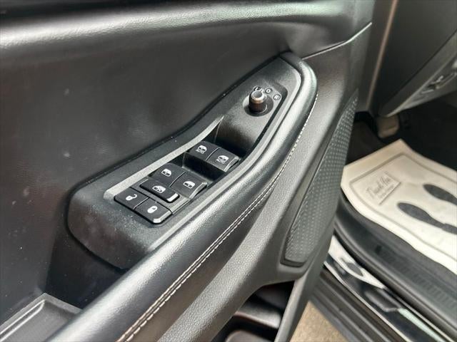 2023 Jeep Grand Cherokee L Laredo 4x4