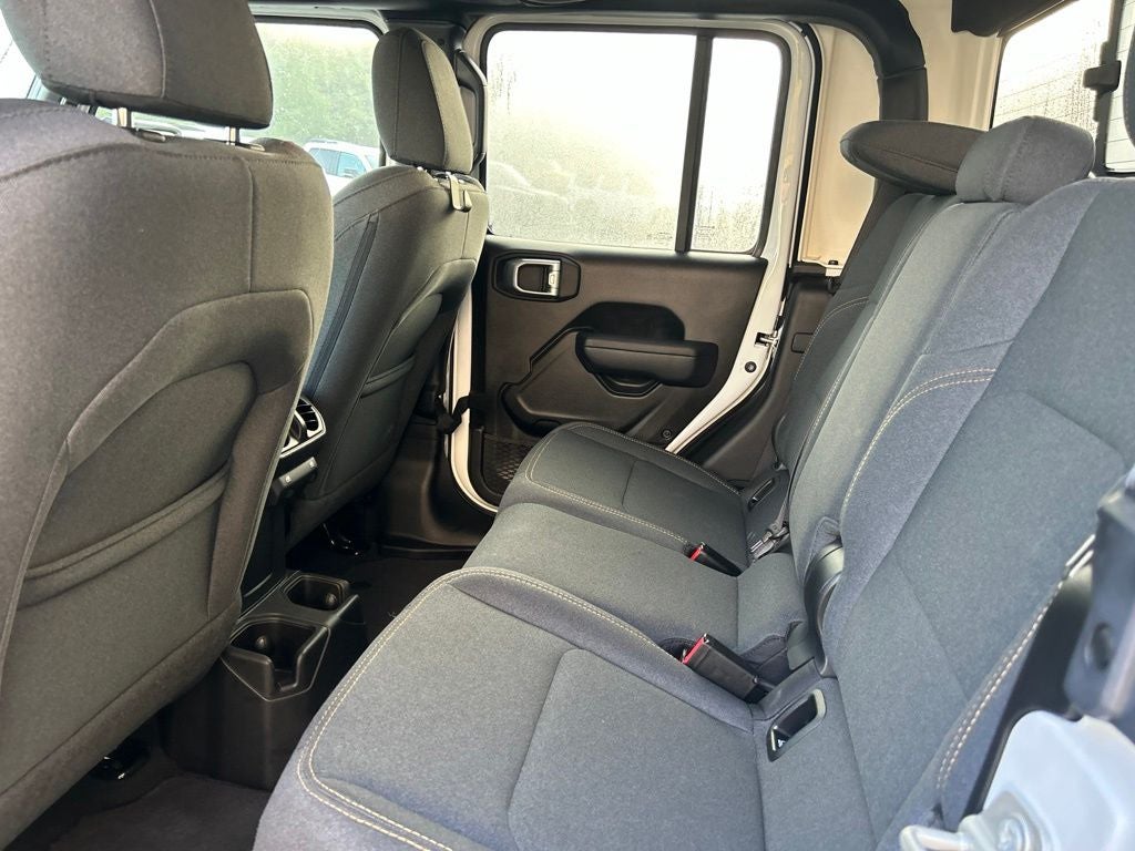 2024 Jeep Gladiator Sport S