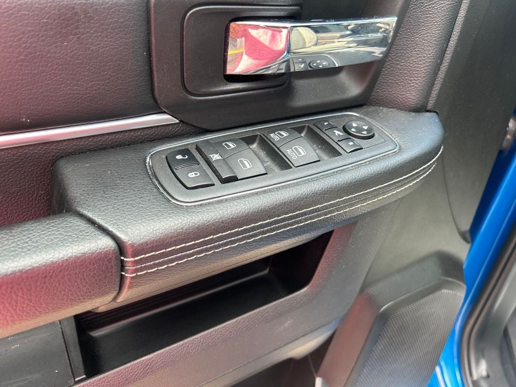 2022 RAM 1500 Classic Warlock Quad Cab 4x4 6'4' Box