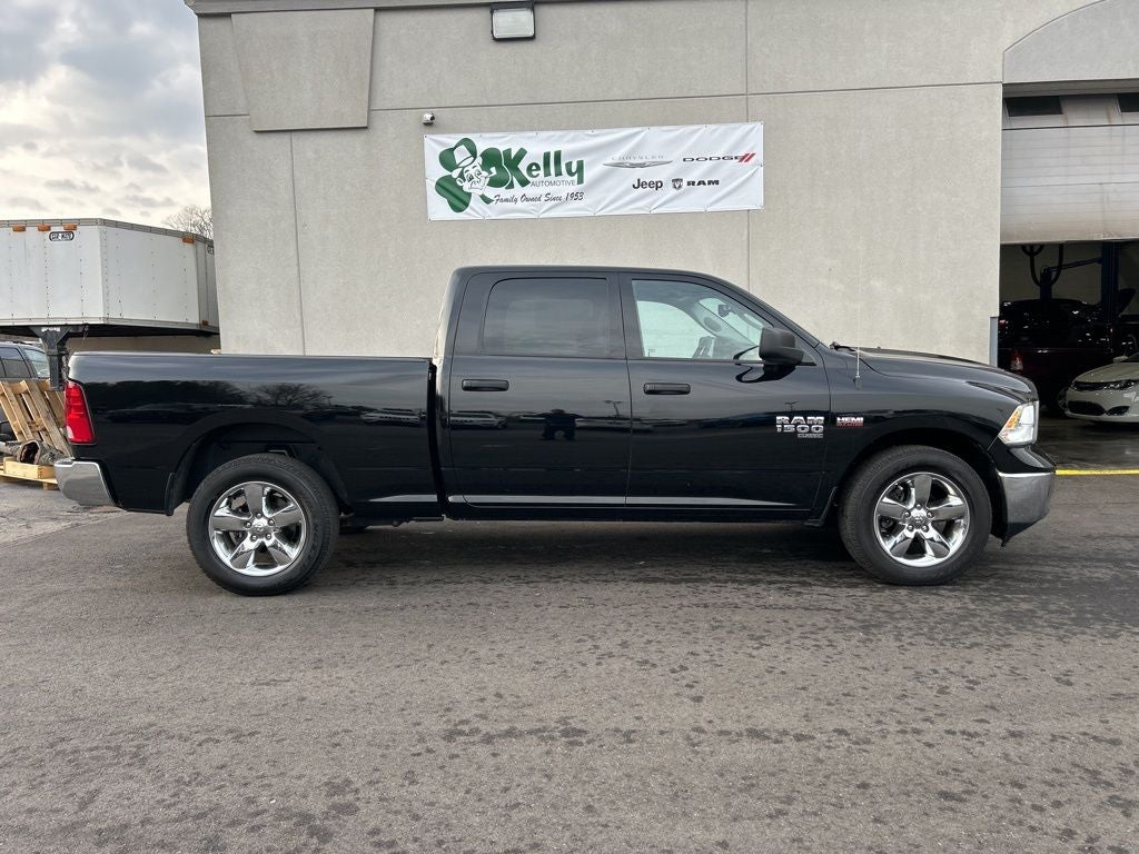 2024 RAM 1500 Classic Tradesman Crew Cab 4x4 6'4' Box