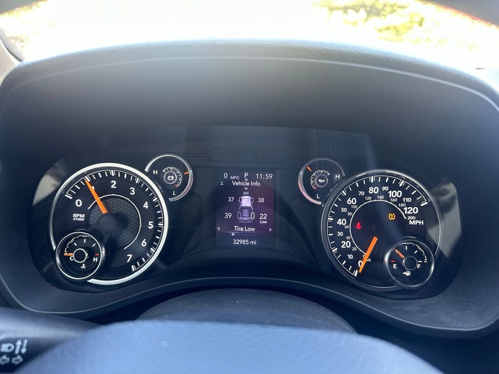 2021 RAM 1500 Big Horn Crew Cab 4x4 5'7' Box