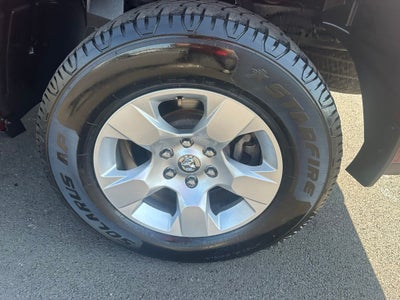 2021 RAM 1500 Big Horn Crew Cab 4x4 5'7' Box