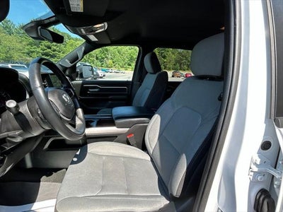 2024 RAM 1500 Big Horn Crew Cab 4x4 5'7' Box