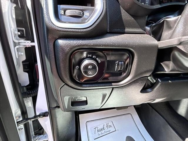2024 RAM 1500 Big Horn Crew Cab 4x4 5'7' Box