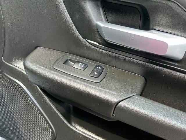 2024 RAM 1500 Tradesman Crew Cab 4x4 5'7' Box