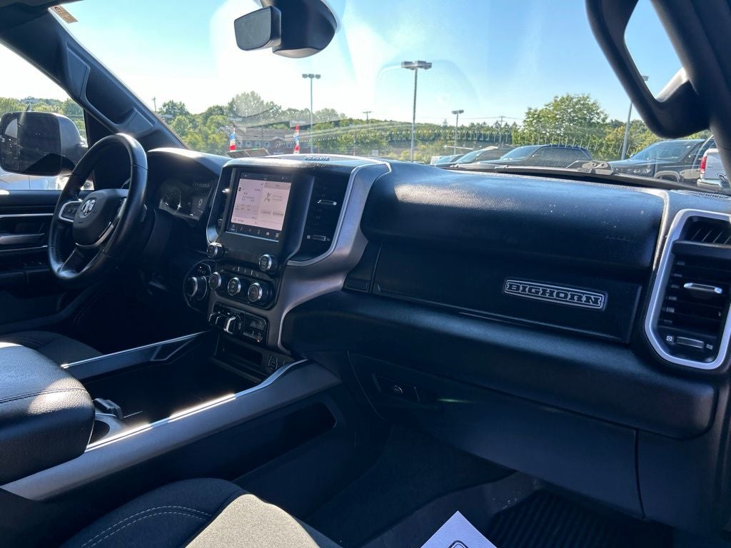 2022 RAM 1500 Big Horn Crew Cab 4x4 5'7' Box