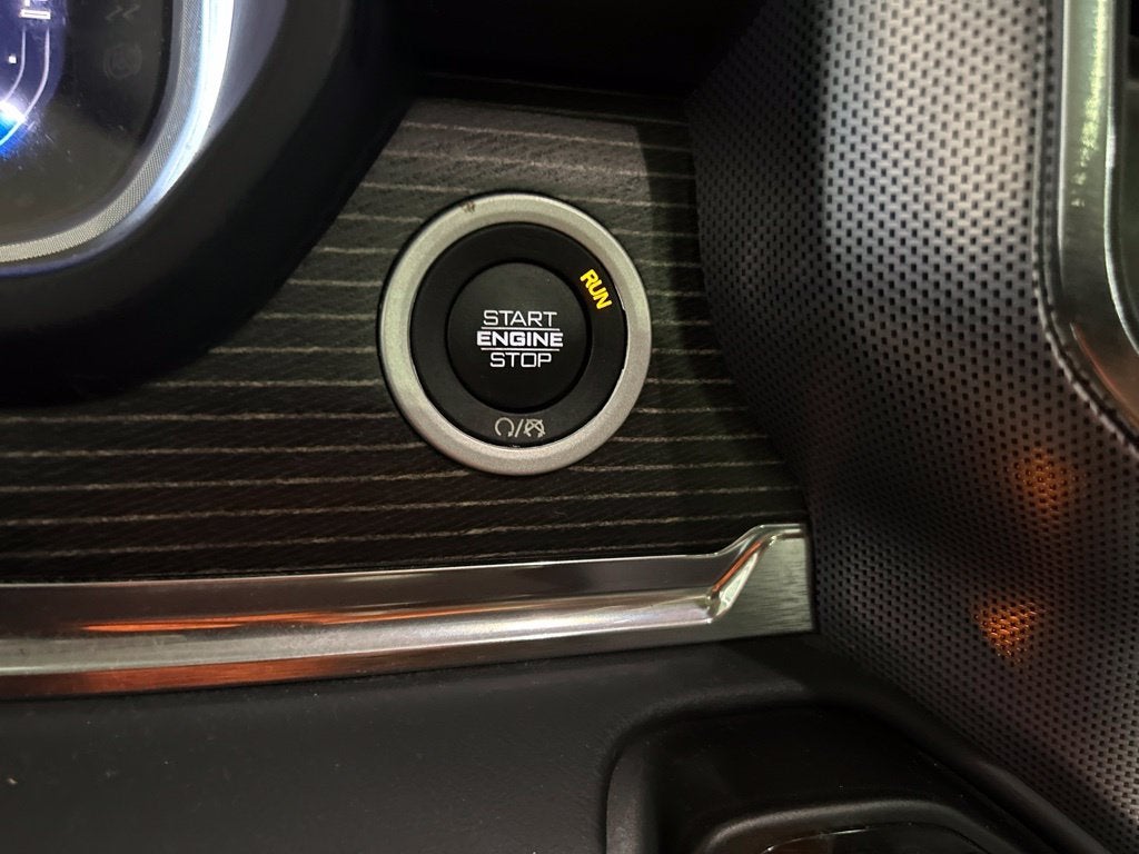 2023 RAM 1500 Limited Crew Cab 4x4 5'7' Box