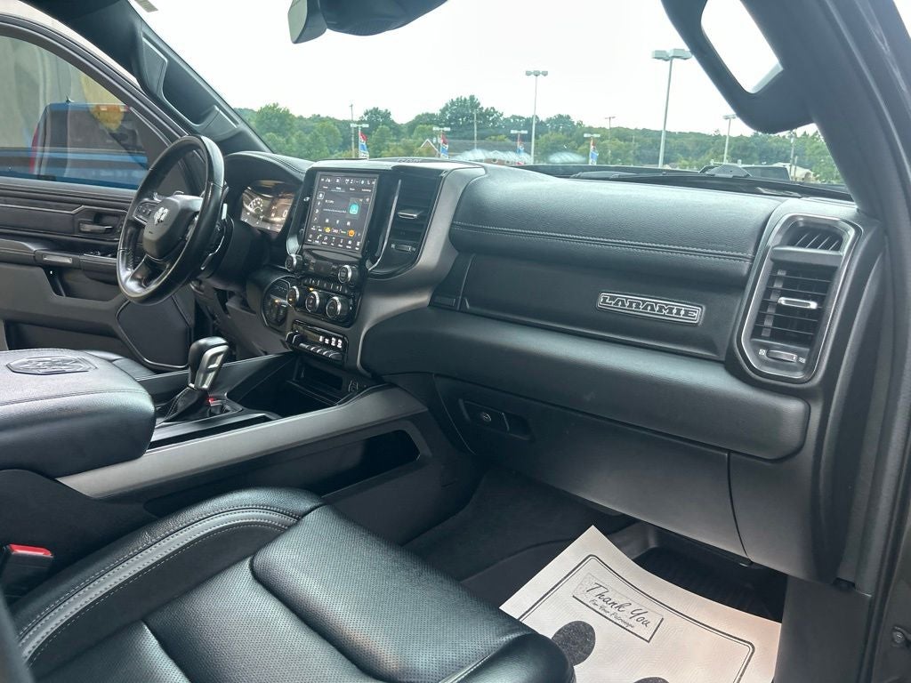2022 RAM 1500 Laramie Crew Cab 4x4 5'7' Box