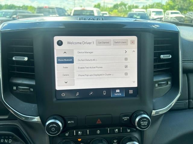 2022 RAM 1500 Laramie Crew Cab 4x4 5'7' Box