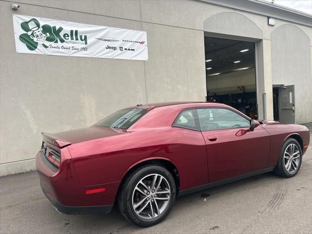 2019 Dodge Challenger SXT AWD