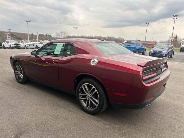 2019 Dodge Challenger SXT AWD