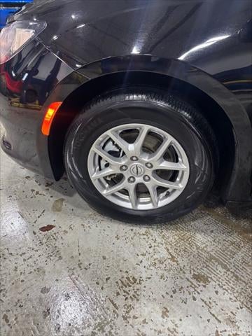 2024 Chrysler Voyager LX