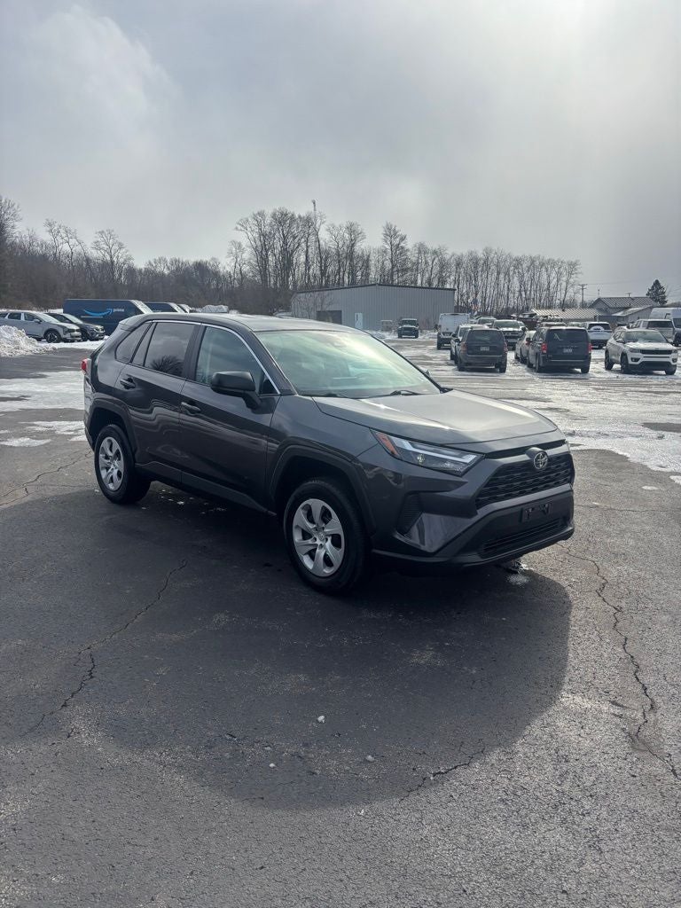 2025 Toyota RAV4 LE