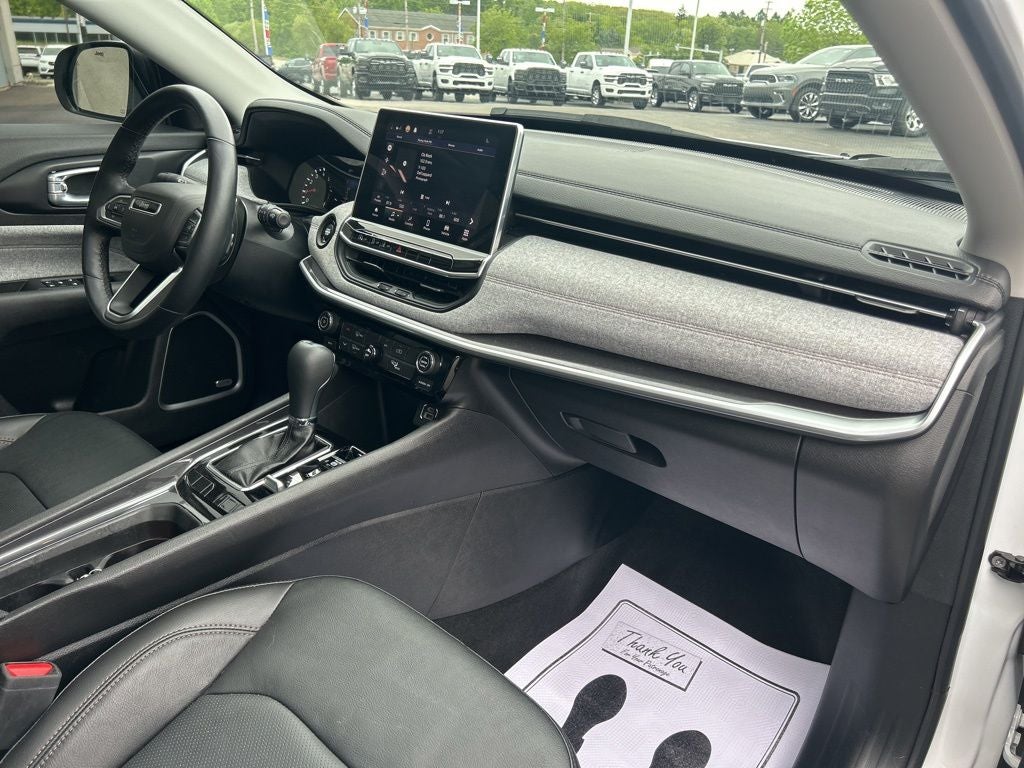 2022 Jeep Compass Latitude Lux 4x4