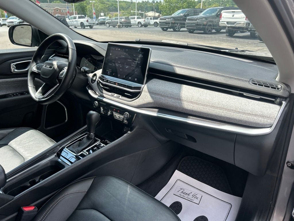 2022 Jeep Compass Latitude Lux 4x4