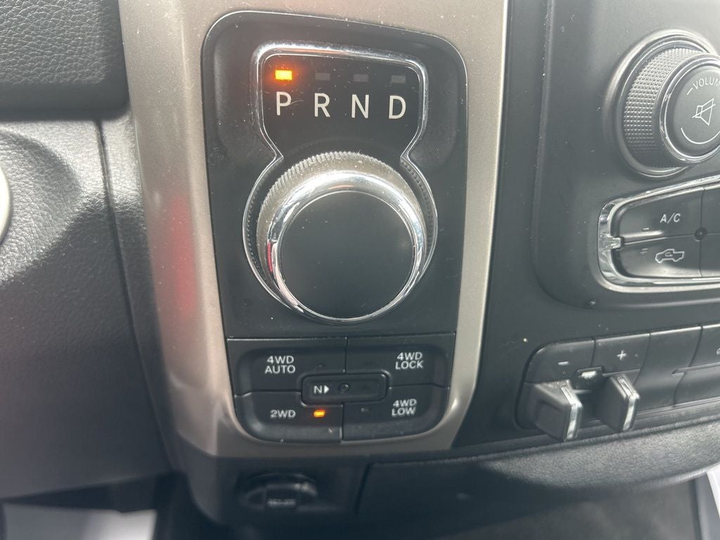 2018 RAM 1500 Big Horn Crew Cab 4x4 5'7' Box