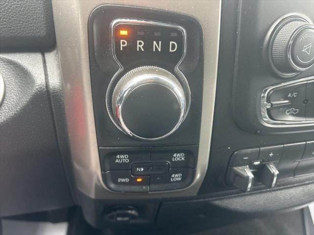 2018 RAM 1500 Big Horn Crew Cab 4x4 5'7' Box