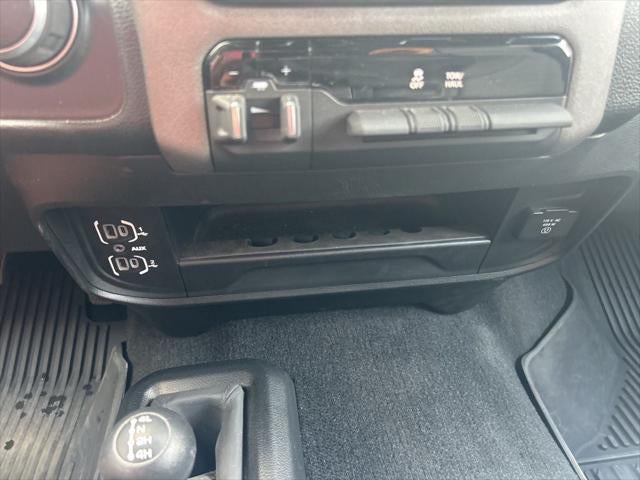 2024 RAM 2500 Tradesman Crew Cab 4x4 6'4' Box