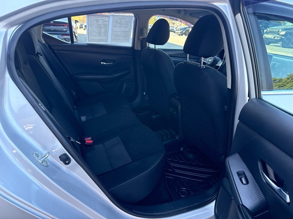 2021 Nissan Sentra SV Xtronic CVT