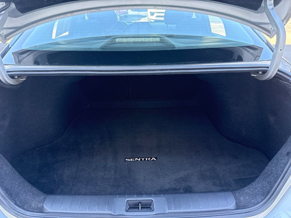 2021 Nissan Sentra SV Xtronic CVT