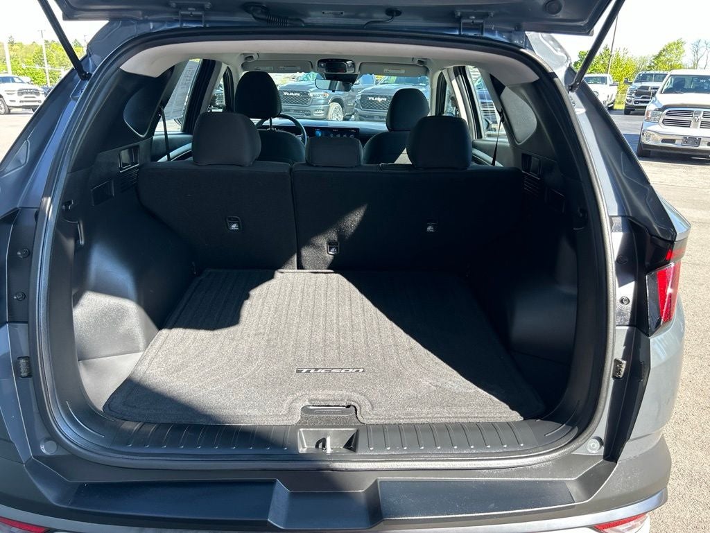 2025 Hyundai Tucson SE