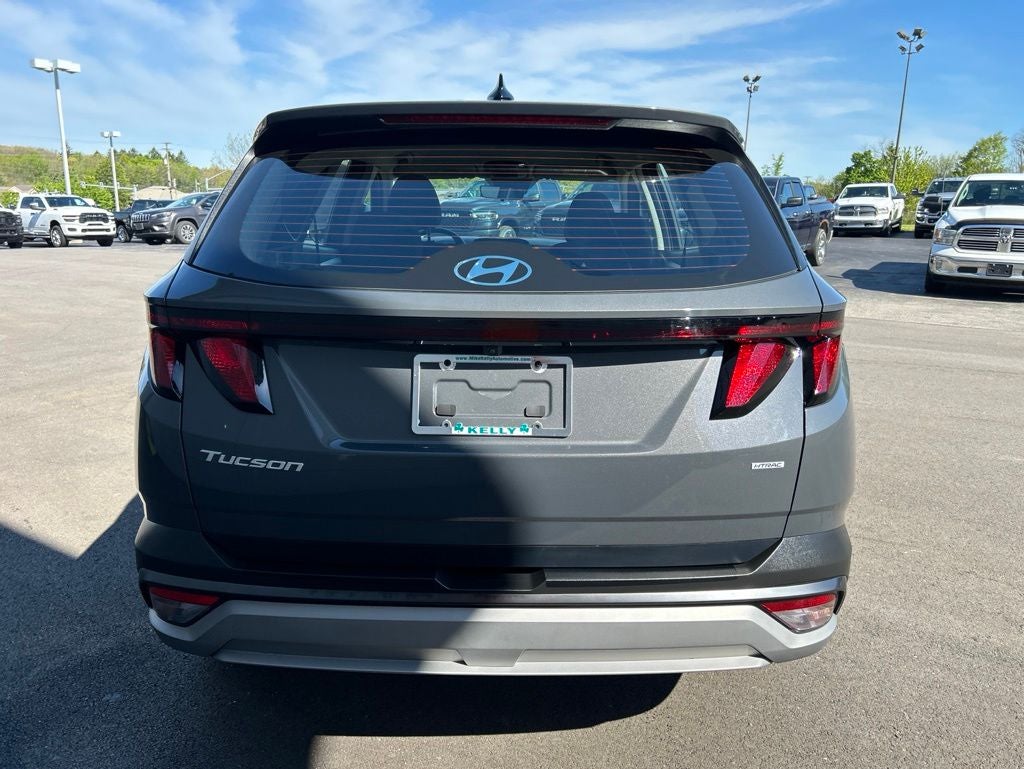 2025 Hyundai Tucson SE