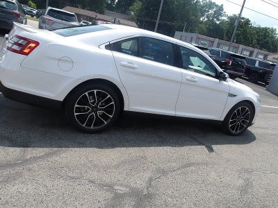 2018 Ford Taurus Limited