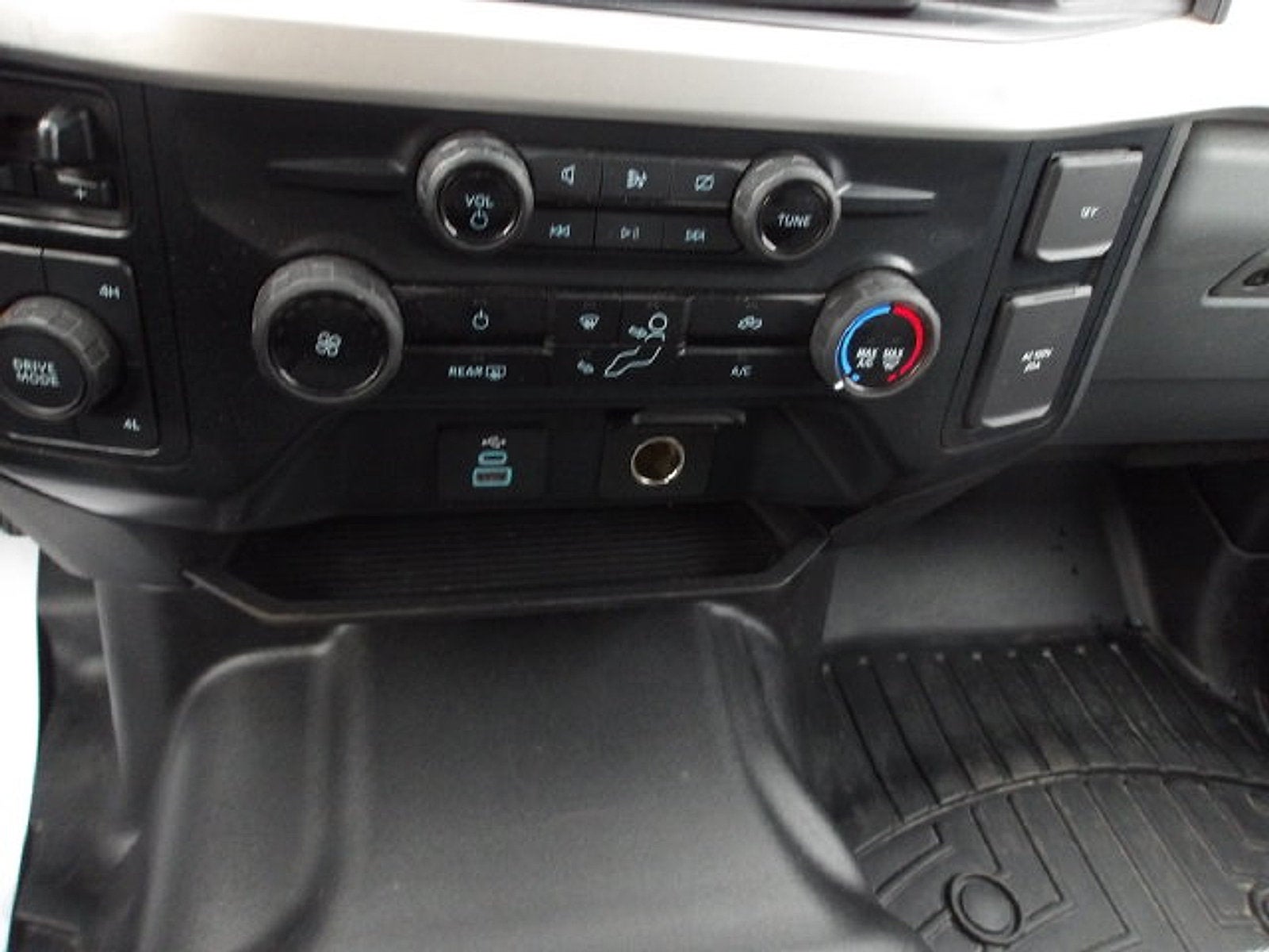 2023 Ford Super Duty F-450 DRW XL