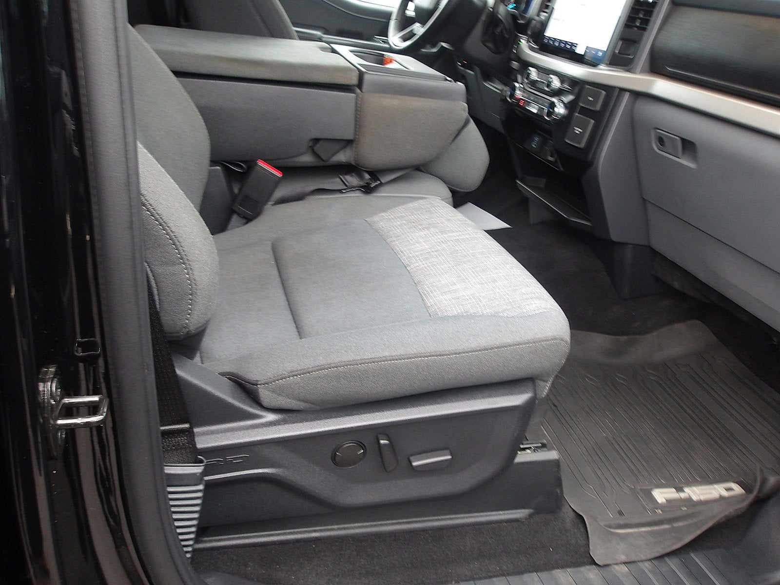 2023 Ford F-150 Base