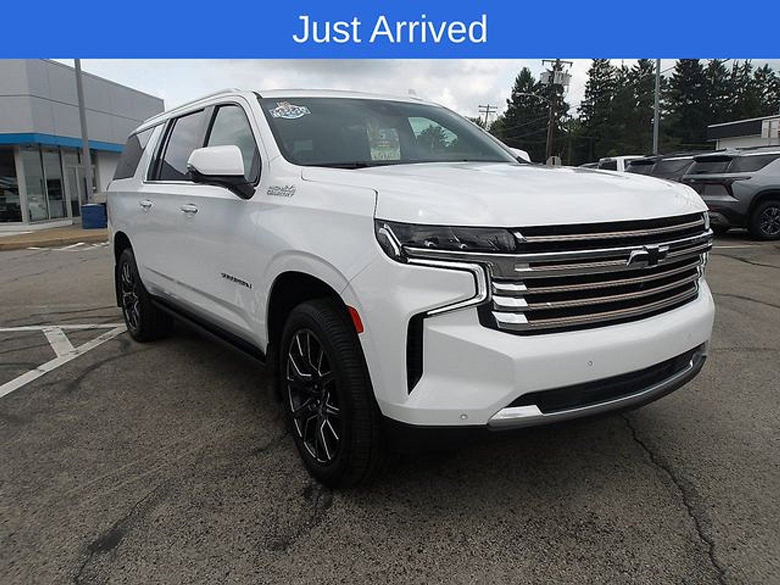 2023 Chevrolet Suburban High Country
